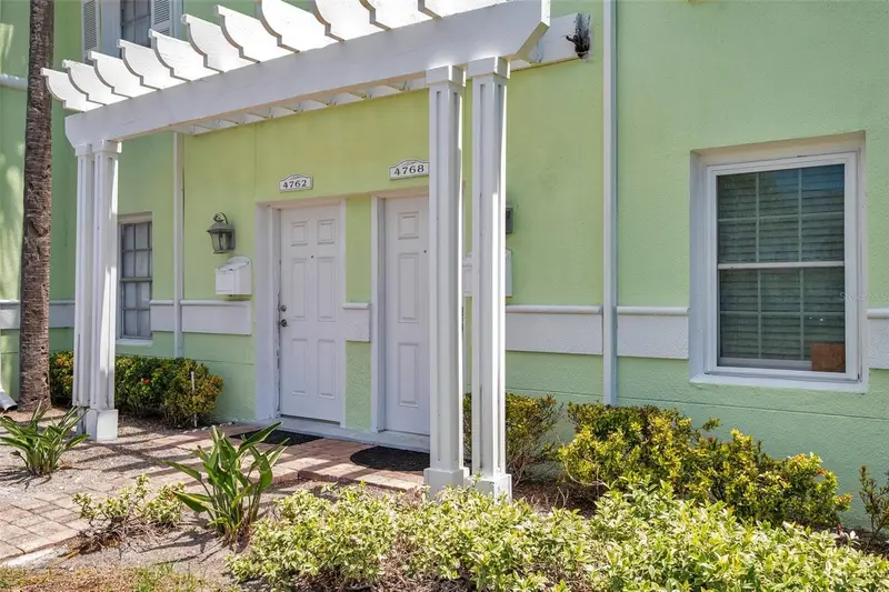 4768 Coquina Key Dr Se, FL