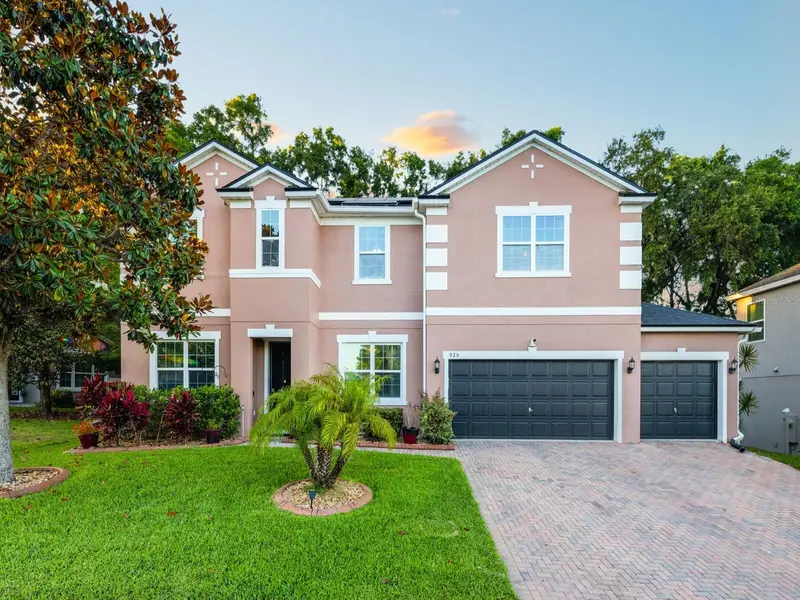 925 Counts Crest Cir, FL