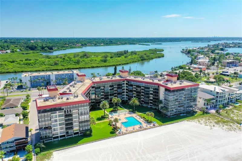 18304 Gulf Blvd #516, FL