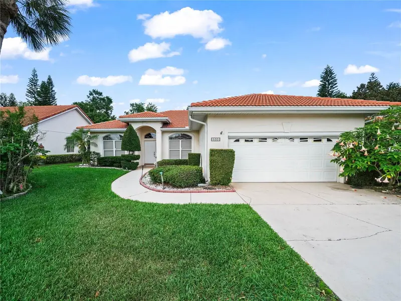 530 Greenway Dr, FL