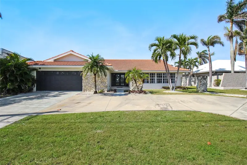 945 Bal Harbor Blvd, FL