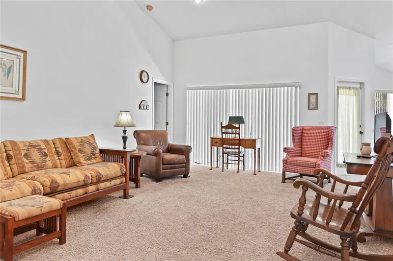 800 Virginis, FL