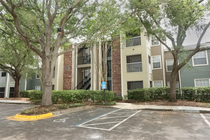 2214 Metropolitan Way #1032, FL