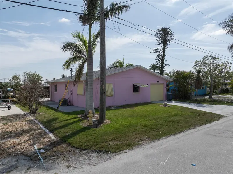 11476 May St, FL