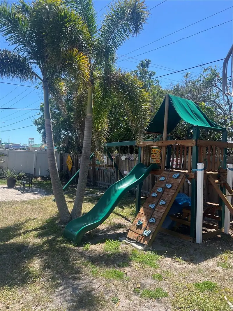 1 Caroll Cir, FL