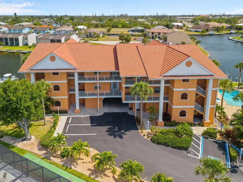 1326 Wesley Dr #132, FL