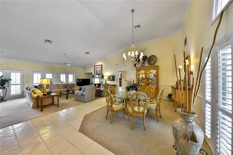 2446 Sweetwater Country Club Dr, FL