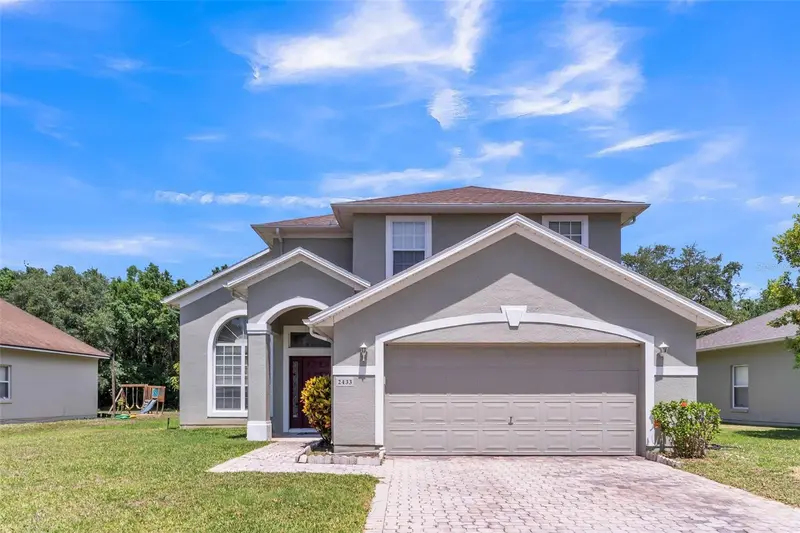 2433 Huron Cir, FL