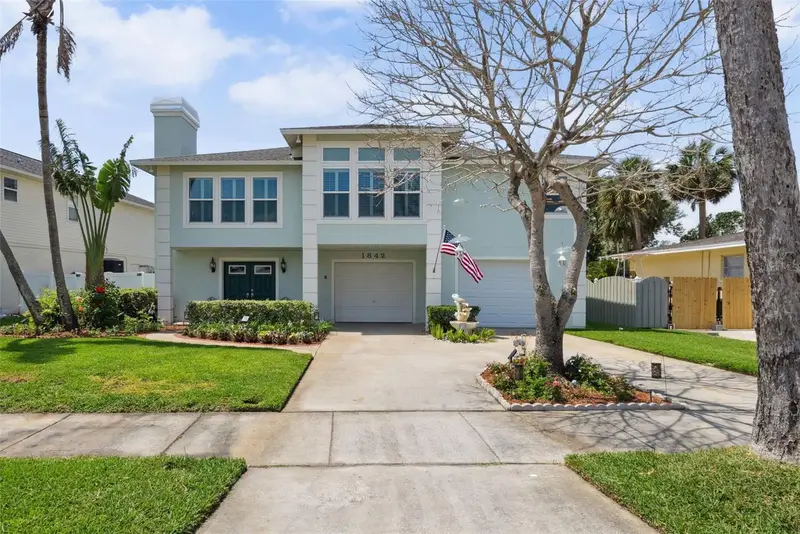 1842 Bayou Grande Blvd Ne, FL