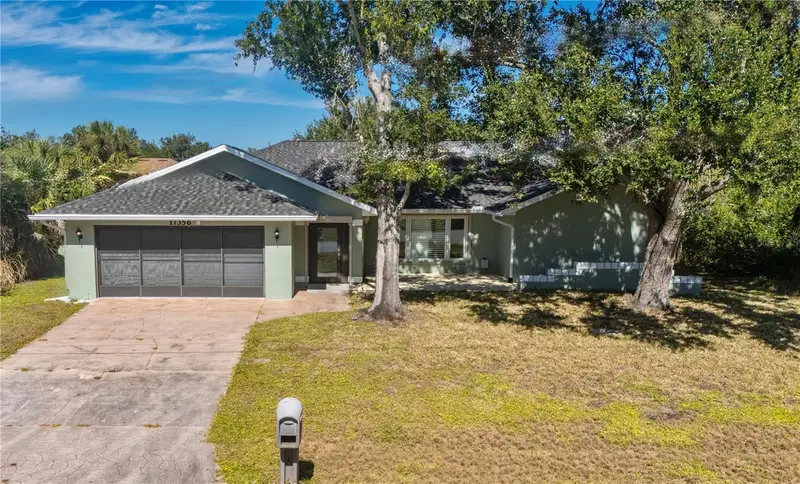 17356 Gulfspray Cir, FL