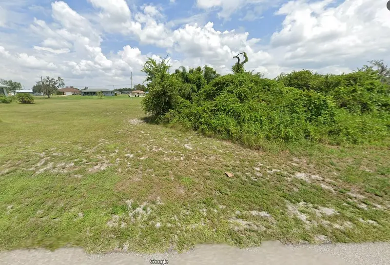 30102 Red Pine Rd, FL