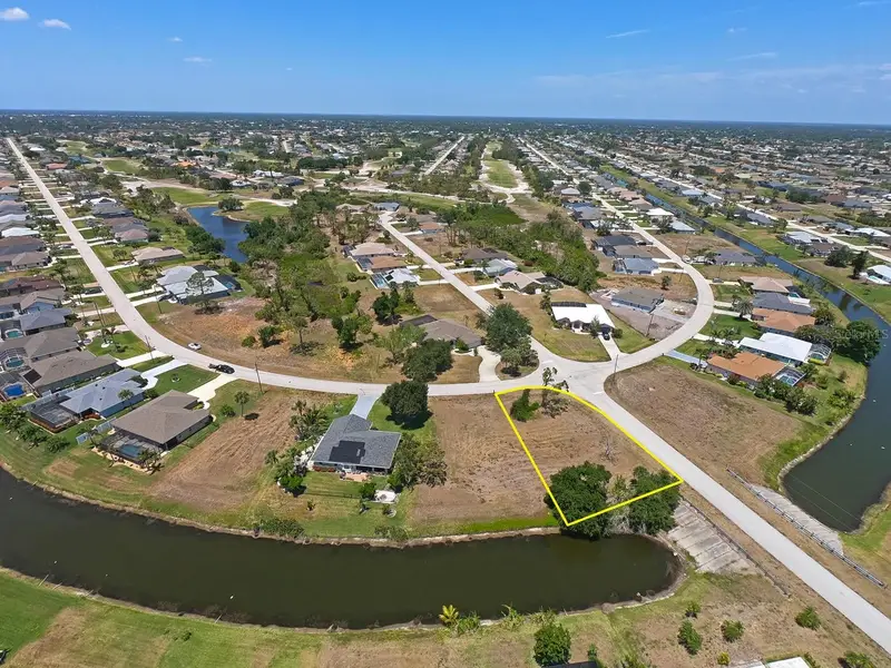 133 Fairway Rd, FL