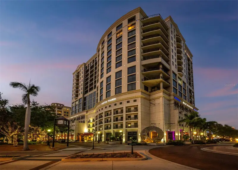 50 Central Ave #17phd, FL
