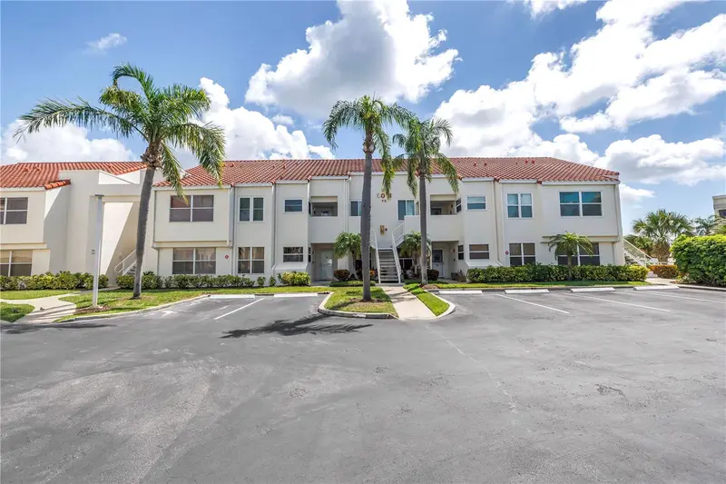 6011 Bahia Del Mar Blvd #158, FL