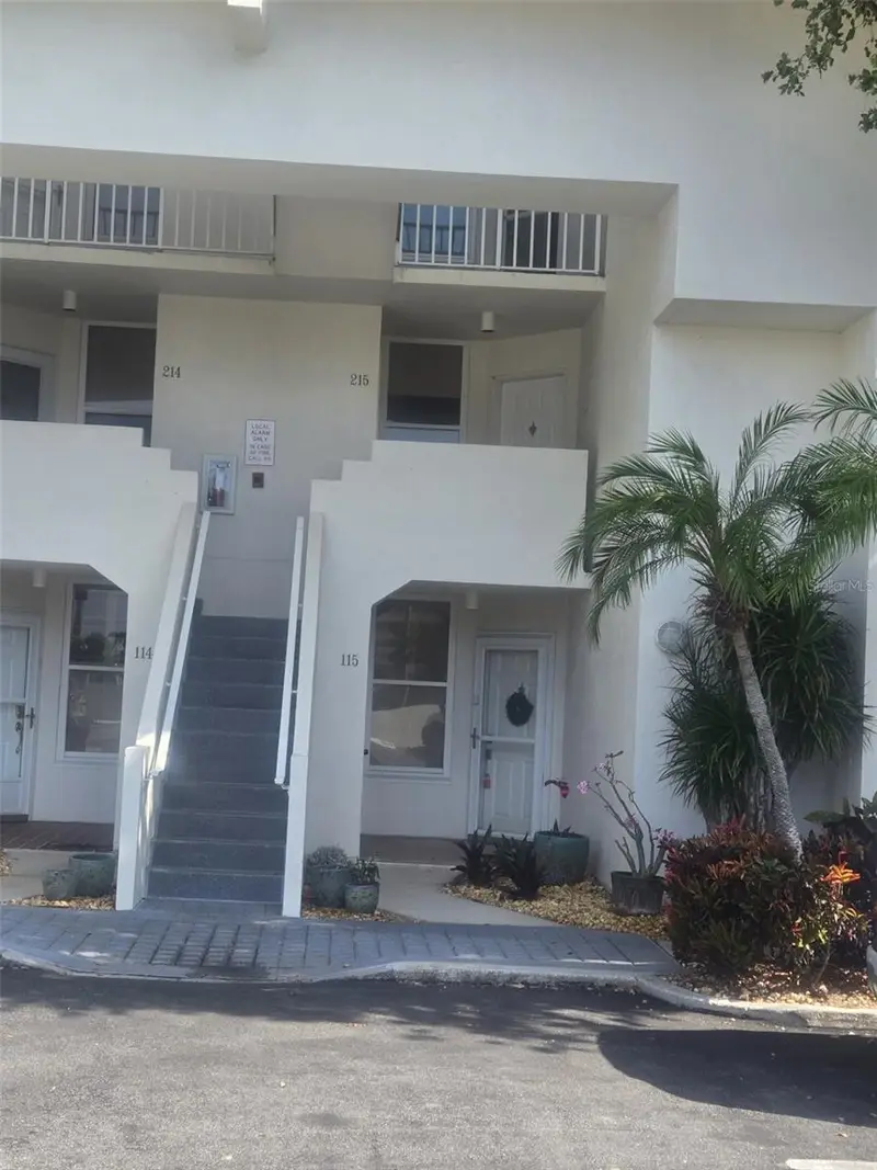5153 Isla Key Blvd S #215, FL