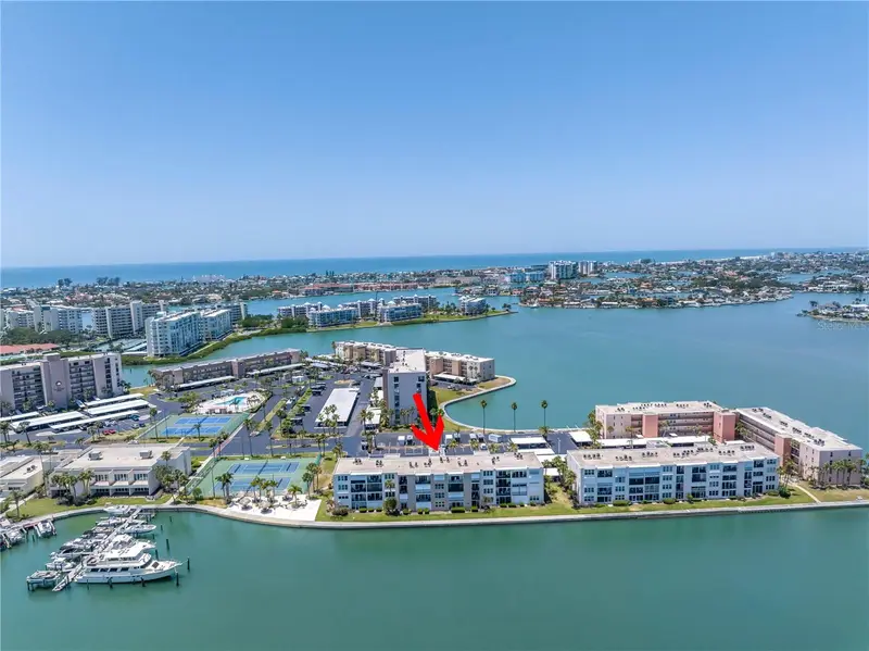 7625 Sun Island Dr S #106, FL