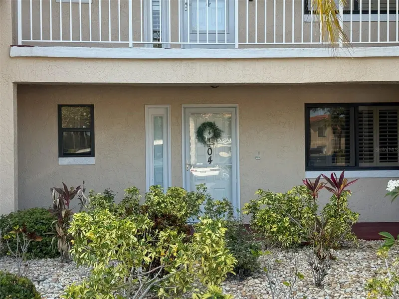 460 Bouchelle Dr #104, FL