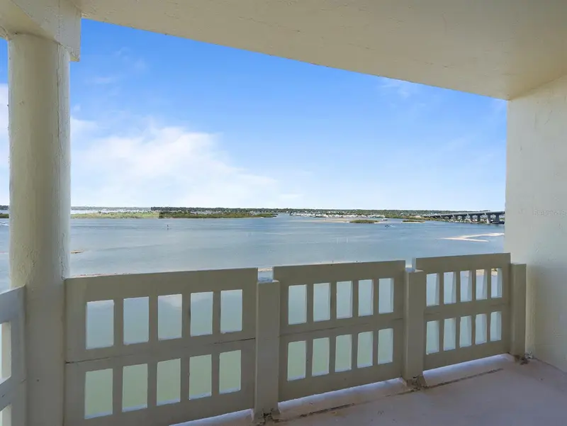 3606 S Peninsula Dr #707, FL