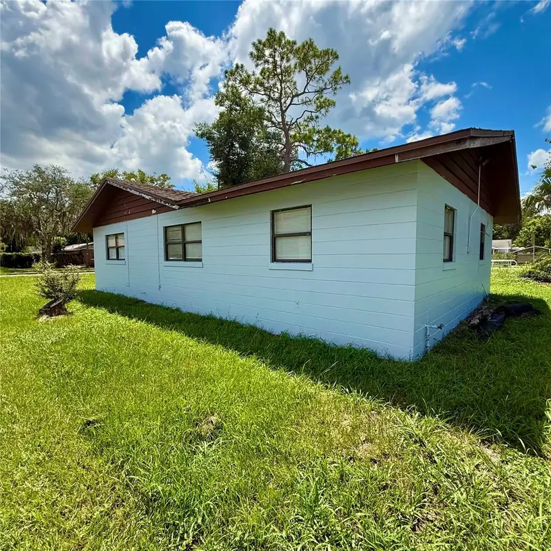 3015 Avenue I Nw, FL
