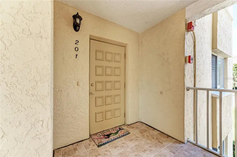 4825 Gulf Of Mexico Dr #201, FL