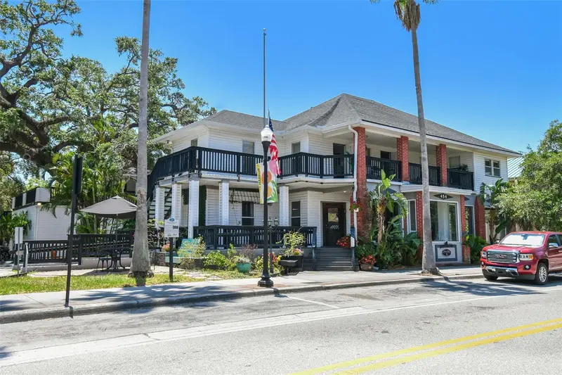 454 Main St, FL