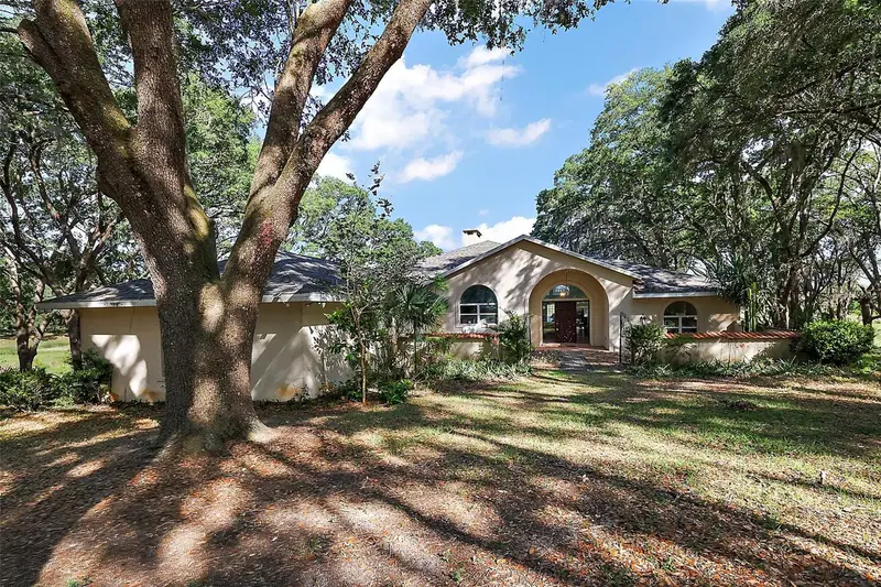 27011 Se Highway 42, FL