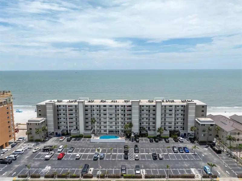 18650 Gulf Blvd #203, FL