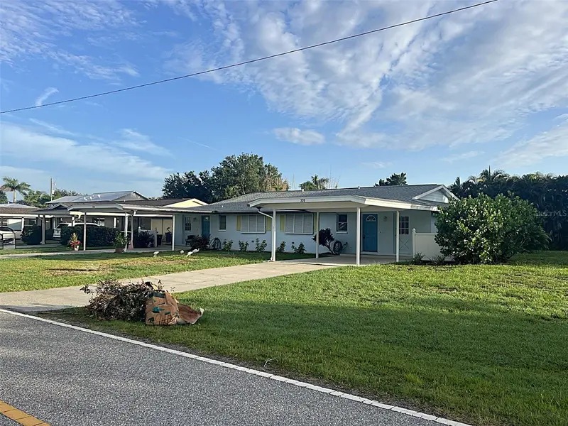320 & 324 W Ann St, FL