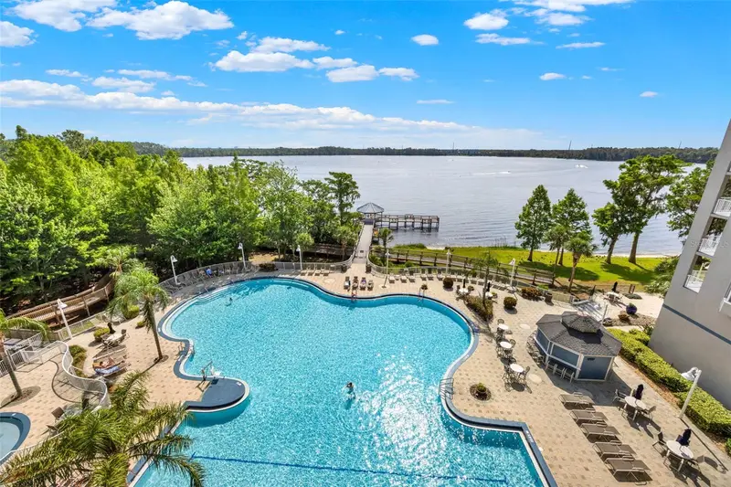 13415 Blue Heron Beach Dr #409, FL