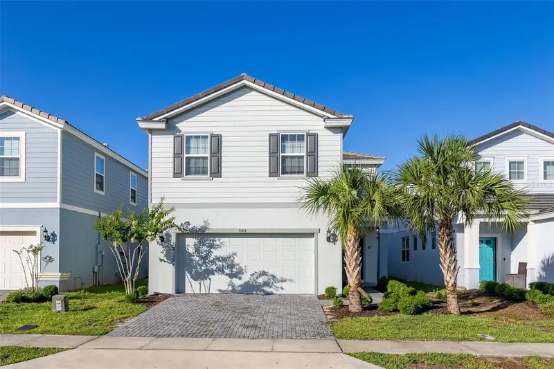 7184 Oakmoss Loop, FL