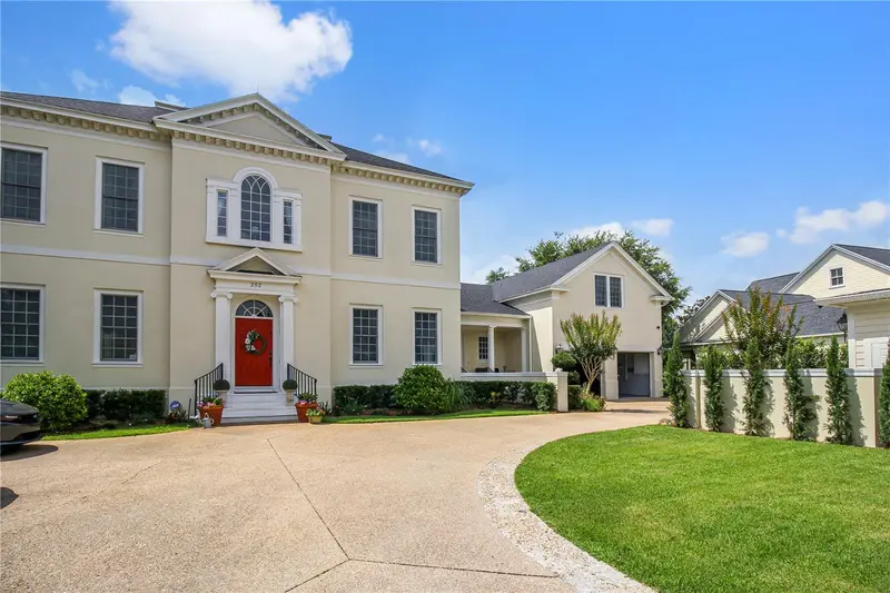 202 Acadia Ter, FL