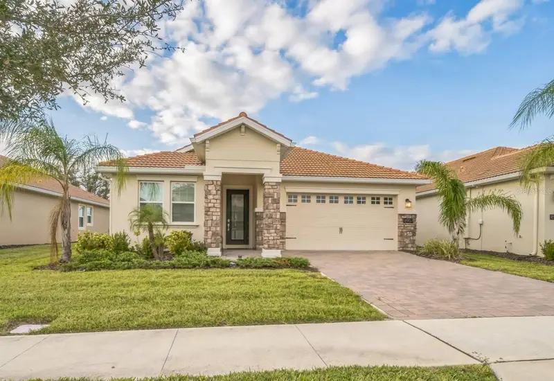 8907 Fallen Oak, FL
