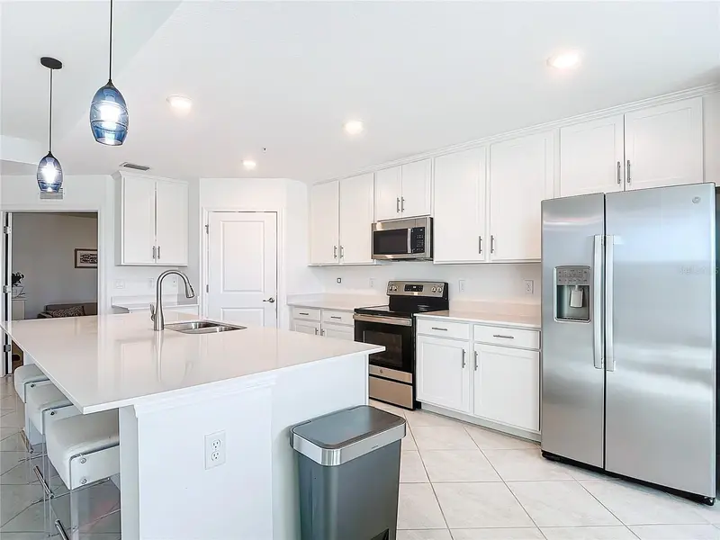 14204 Heritage Landing Blvd #714, FL