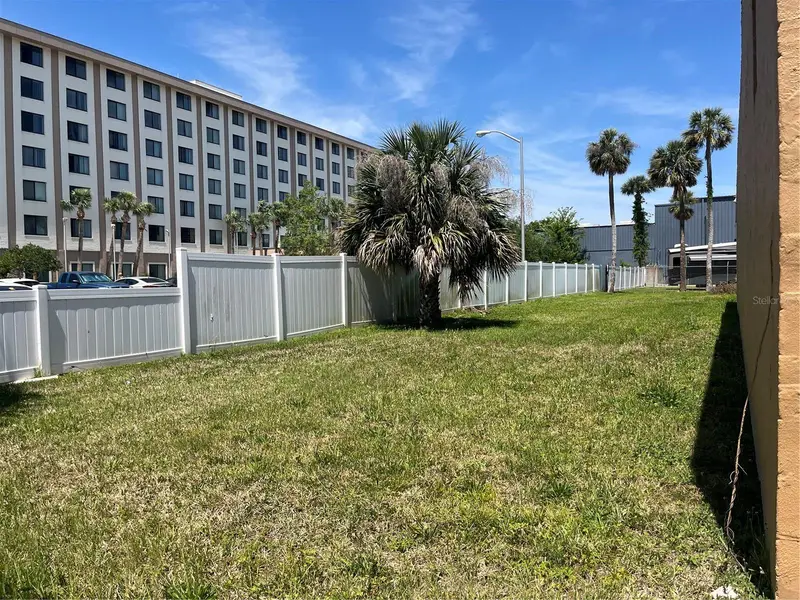 112 Fairview Ave, FL