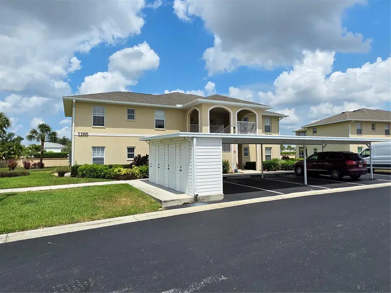5800 Sabal Trace Dr #1201, FL