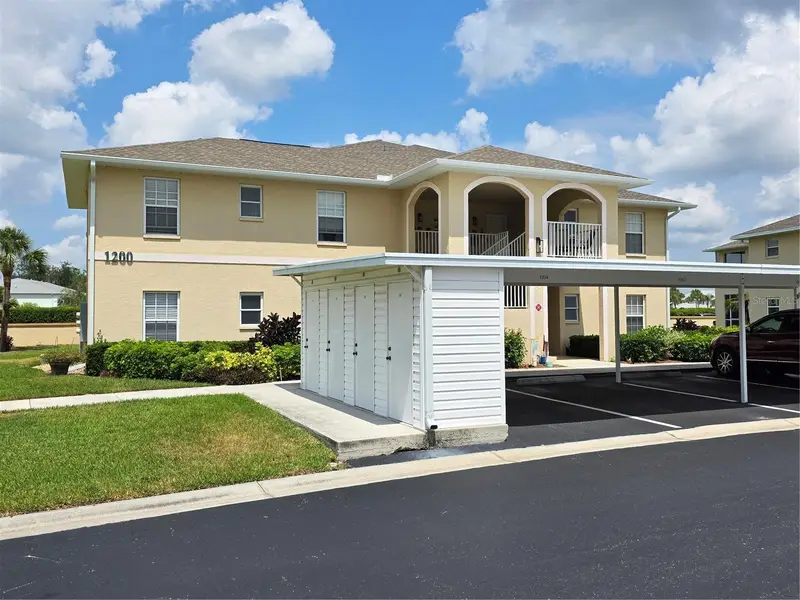 5800 Sabal Trace Dr #1201, FL