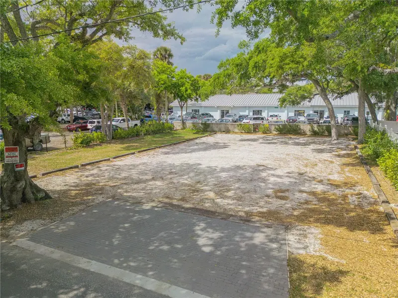 214 Columbus Ave, FL