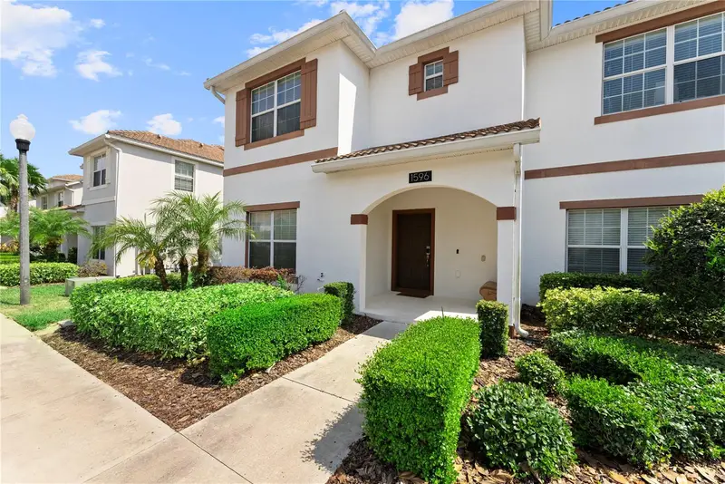 1596 Moon Valley Dr, FL