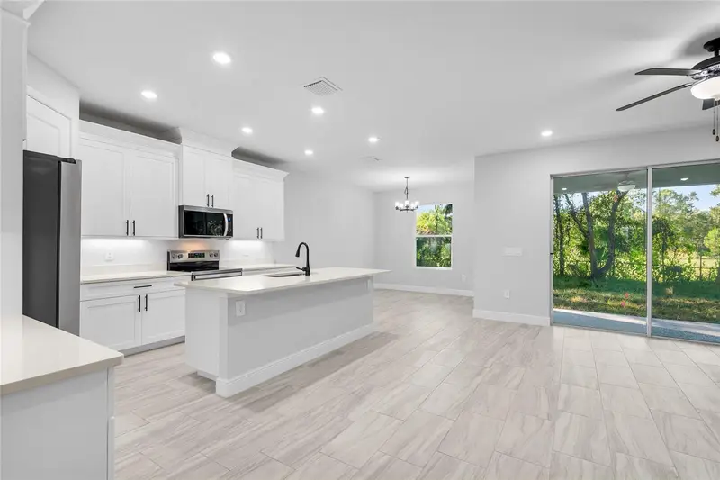 371 Miller Rd, FL
