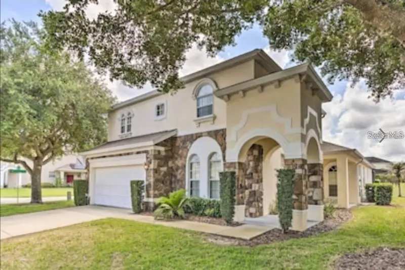 214 Tupelo Cir, FL