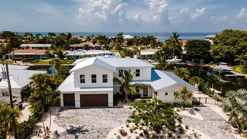 603 Emerald Ln, FL