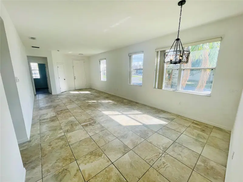 2728 Portchester Ct, FL