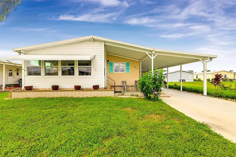 La Casa Mhp Co-Op pending