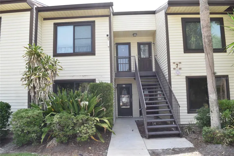 420 Moorings Cove Dr #420, FL
