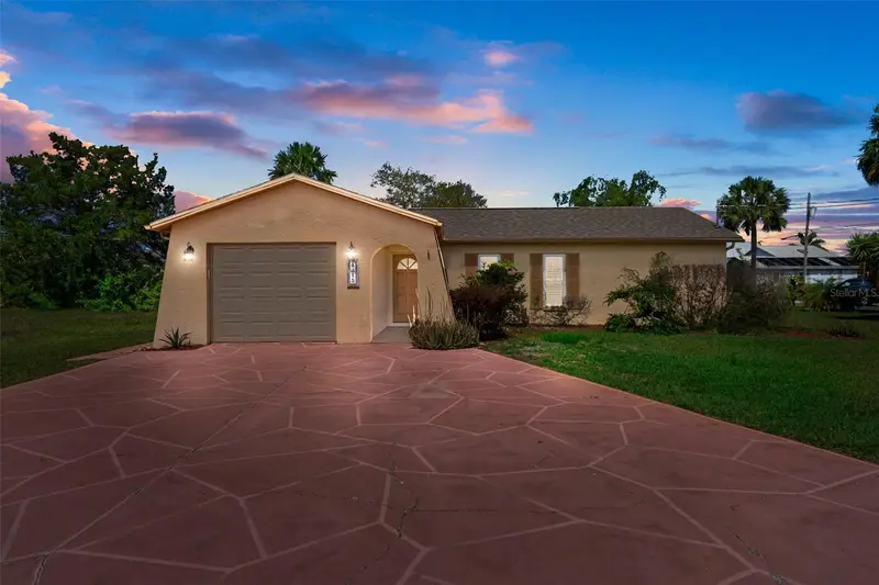 4315 Flexer Dr, FL