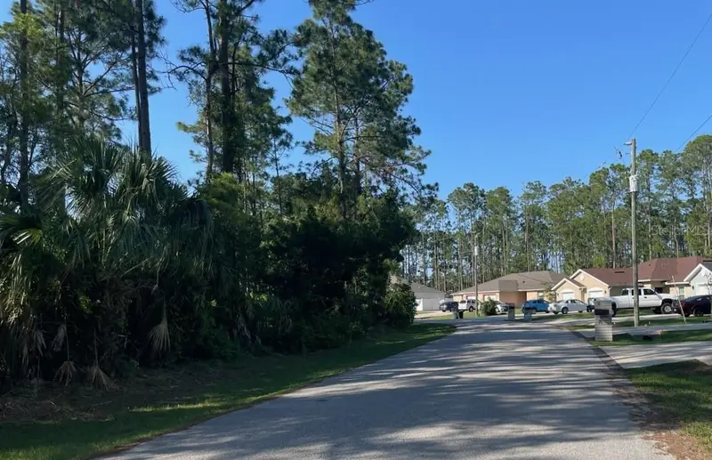 33 Ponderosa Lane, FL