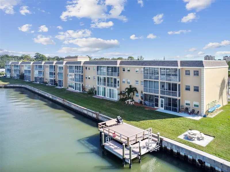 1 Boca Ciega Point Blvd #310, FL