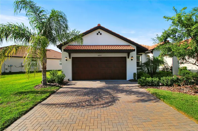 16913 Anchor Root St, FL