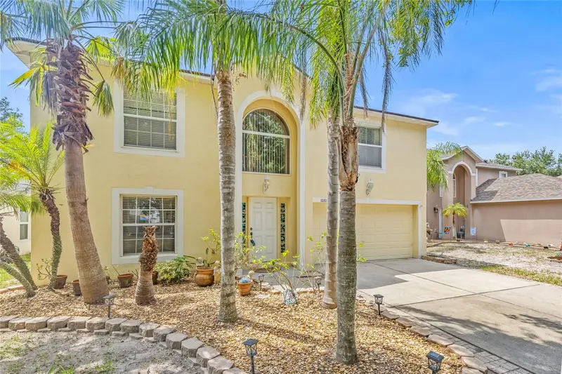 10311 Frog Pond Dr, FL