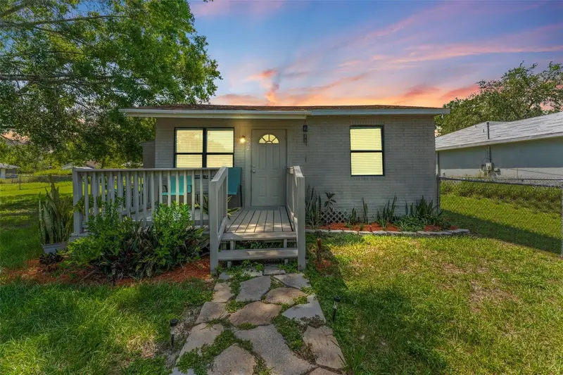 652 N Jackson St, FL